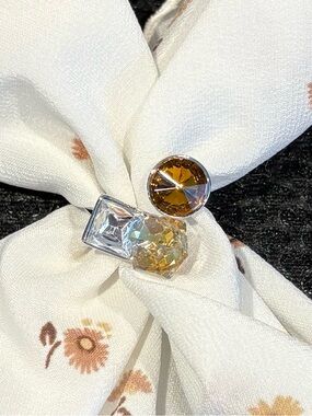 Multi-Stone Crystal Statement Ring /
Citrine & Champagne Geometric Scarf Slide